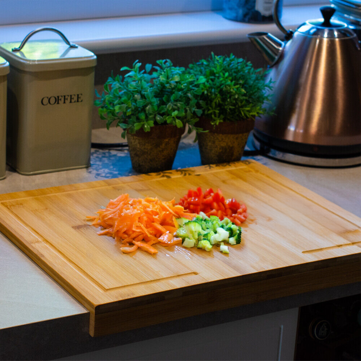 Aleki Natural Bamboo Rectangular Worktop Saver and Serving Board