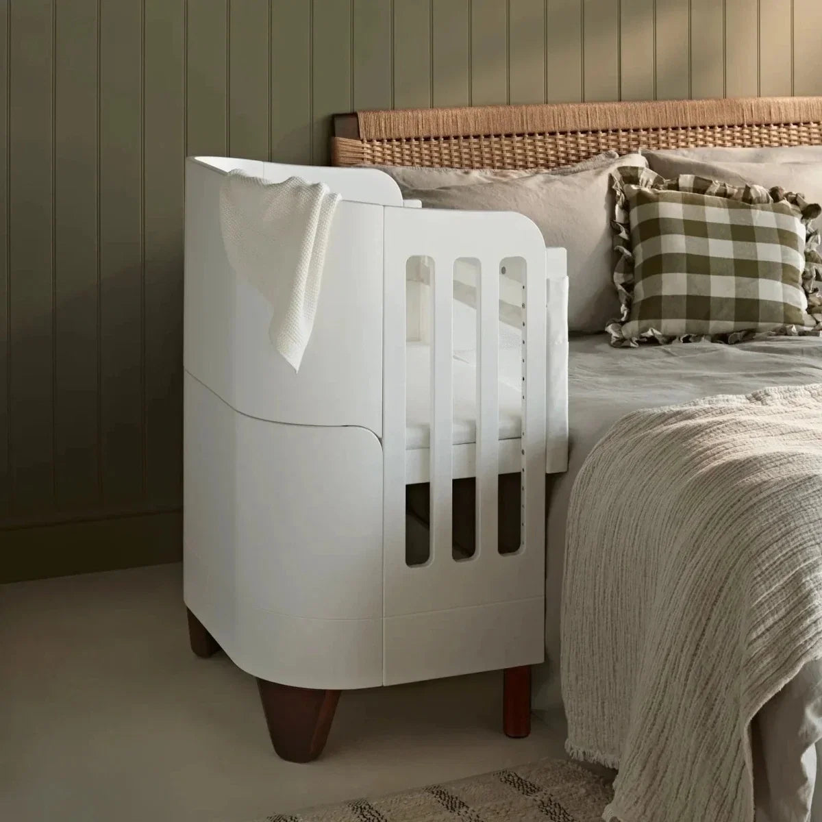 Gaia Baby Serena Bedside Crib Fitted Sheet 2 Pack