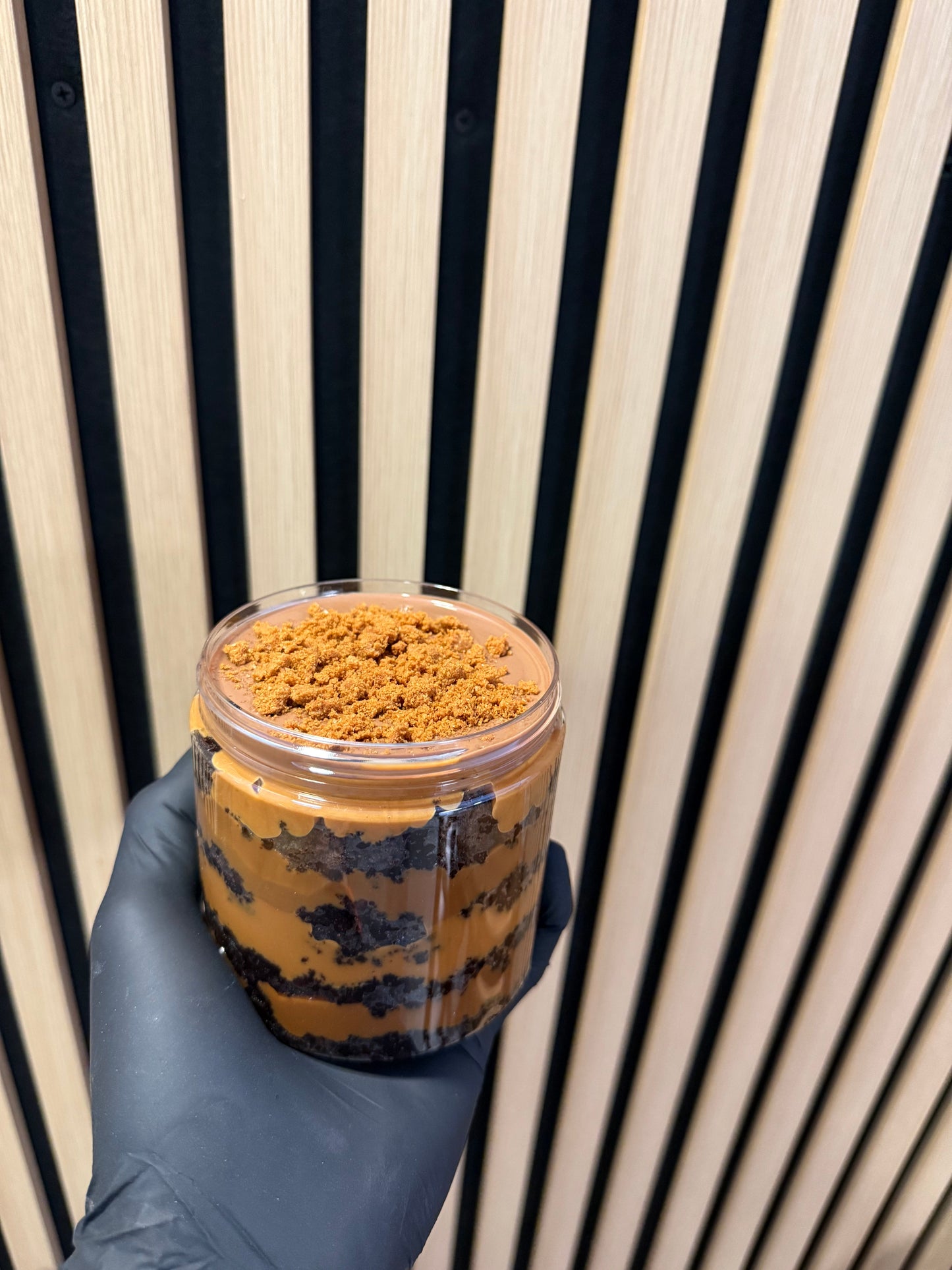 Caramel Biscuit Crunch Dessert Pot - 500g