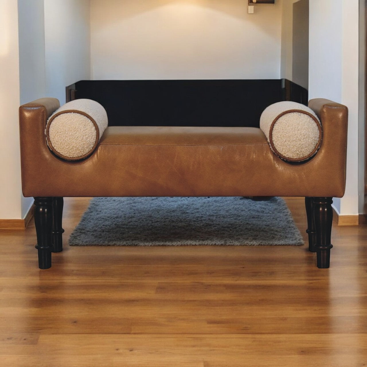 Chester Buffalo Bench | Boucle