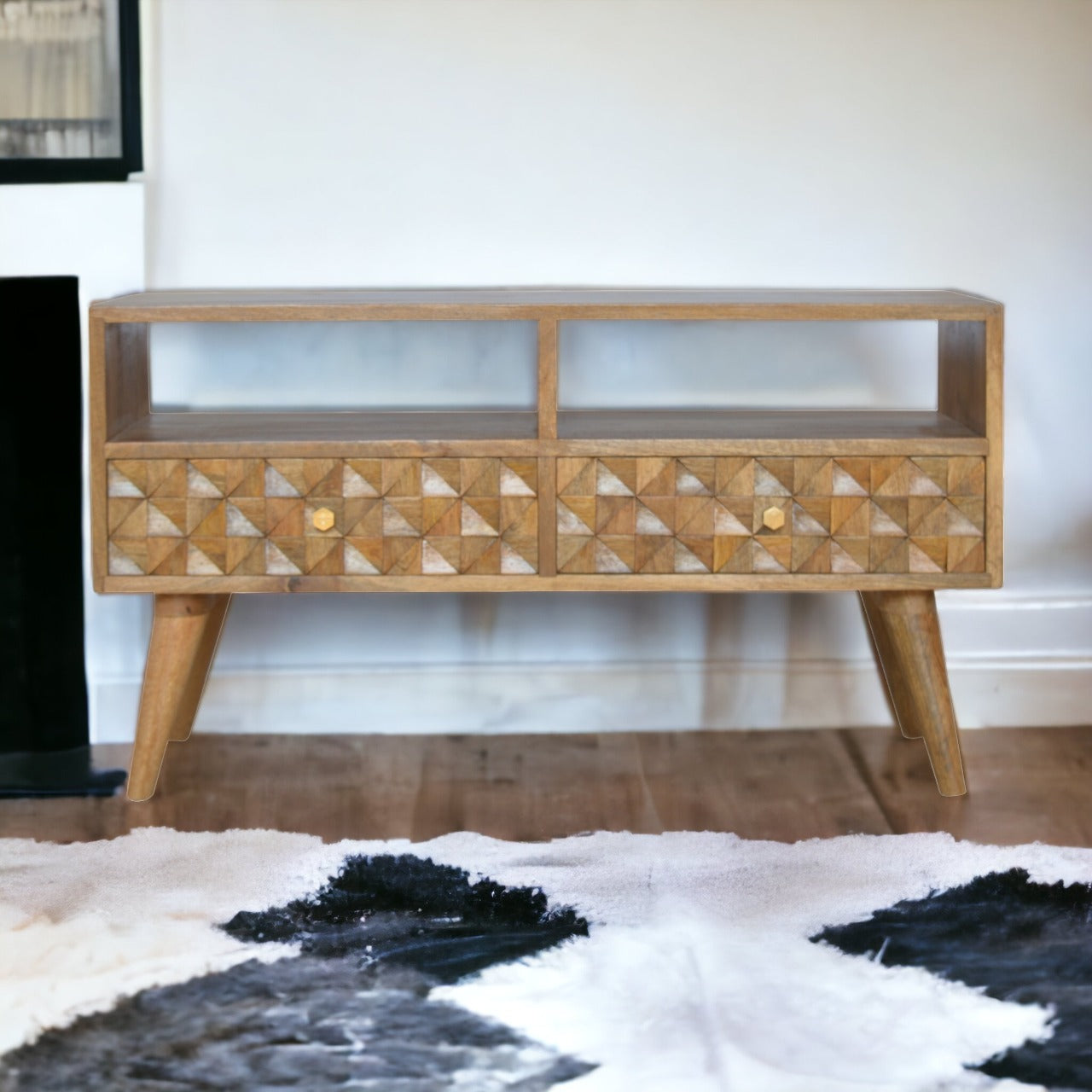 Diamond Carved TV Unit