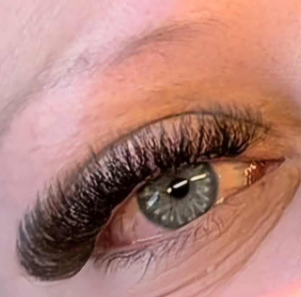 Brown 6D Clover Lash Mixed Tray