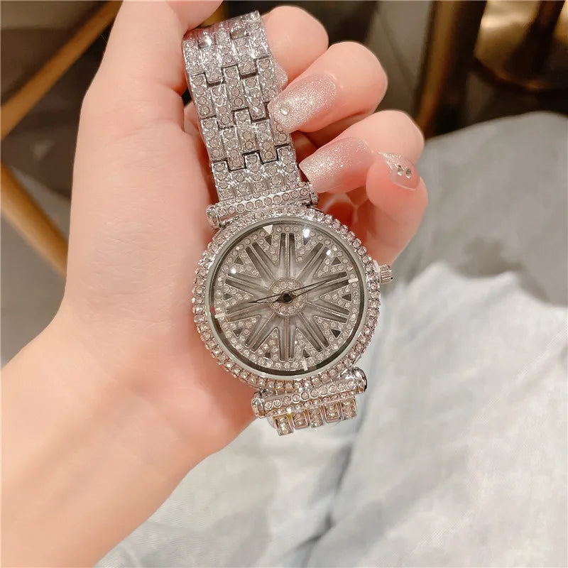Luxurious Shiny Solid Color Butterfly Double Snap Quartz Watch